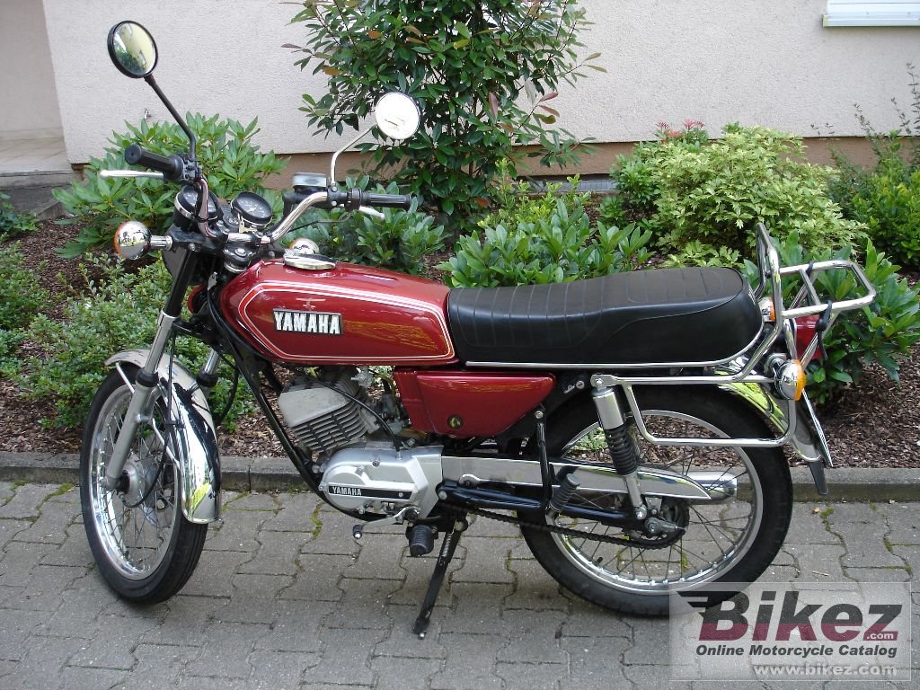 Big  rs 100 picture and wallpaper from Bikez.com
